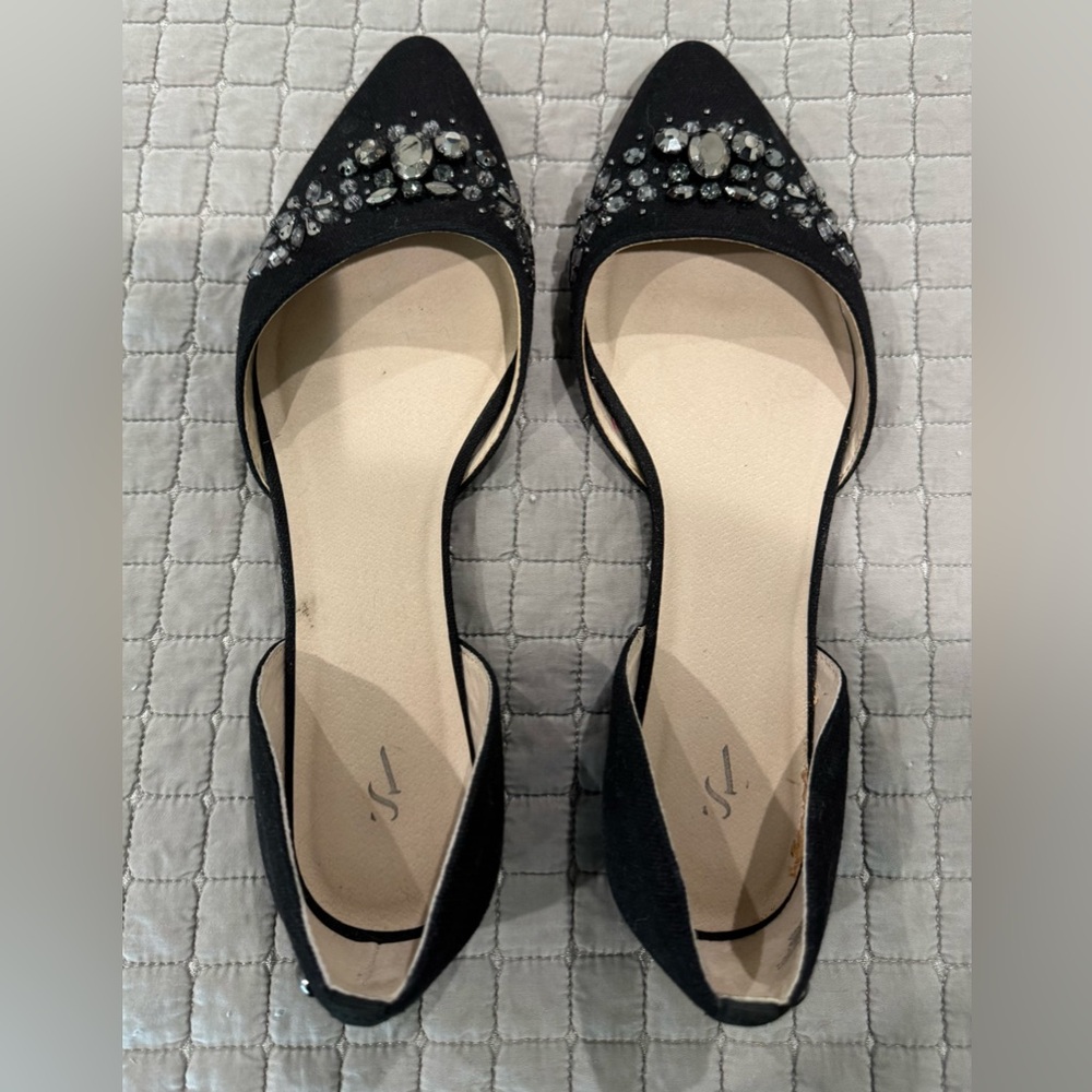 Simply Vera Wang gemstone flat shoes